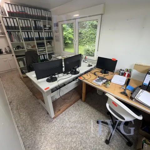Büroausstattung