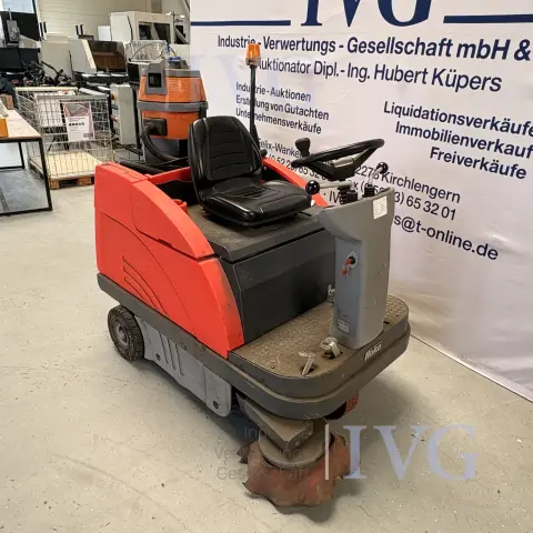 Aufsitzkehrmaschine HAKO Sweepmaster B980 R