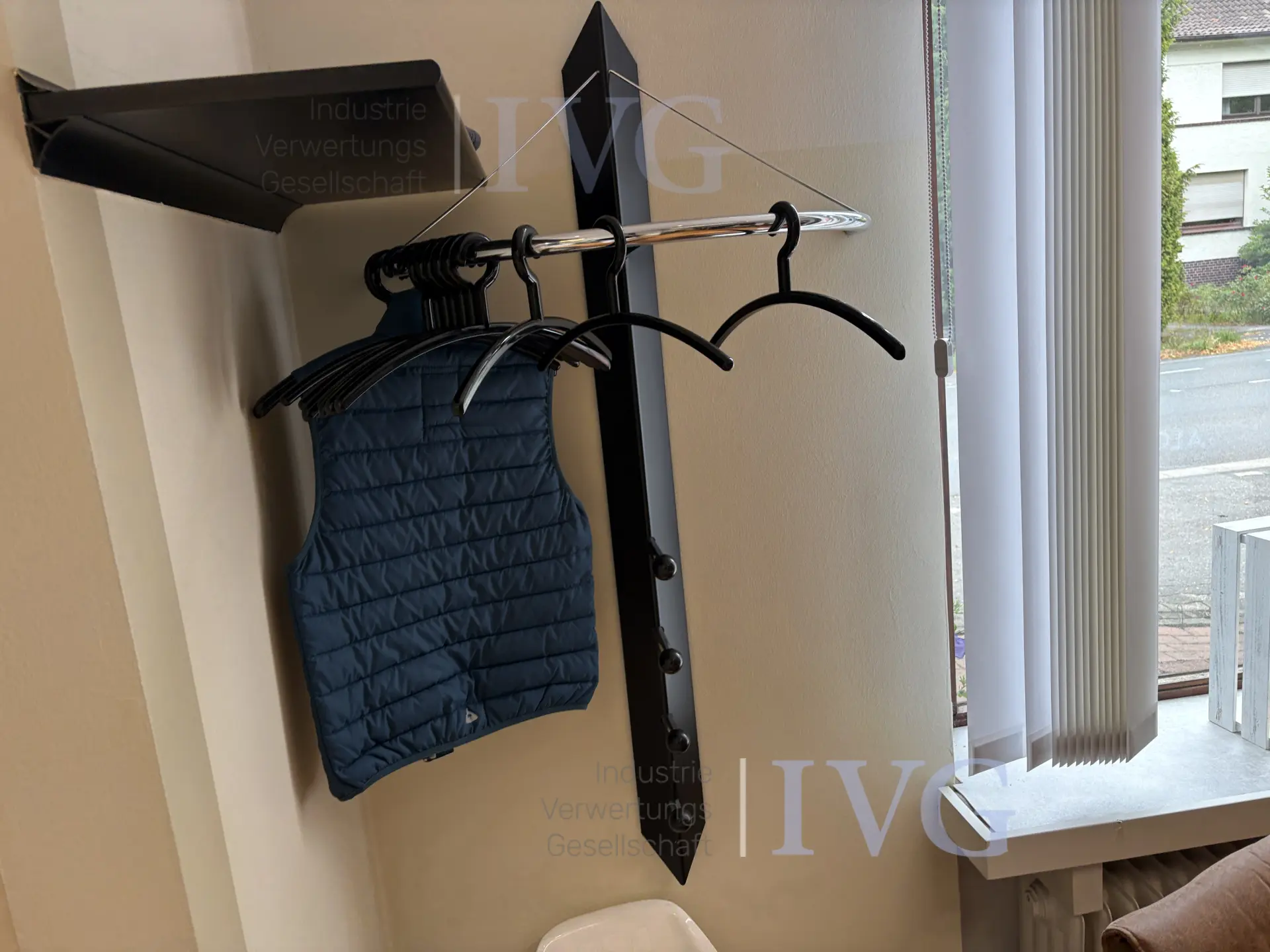 Wartebereich – foto 7 – kavel bij IVG, Gütersloh