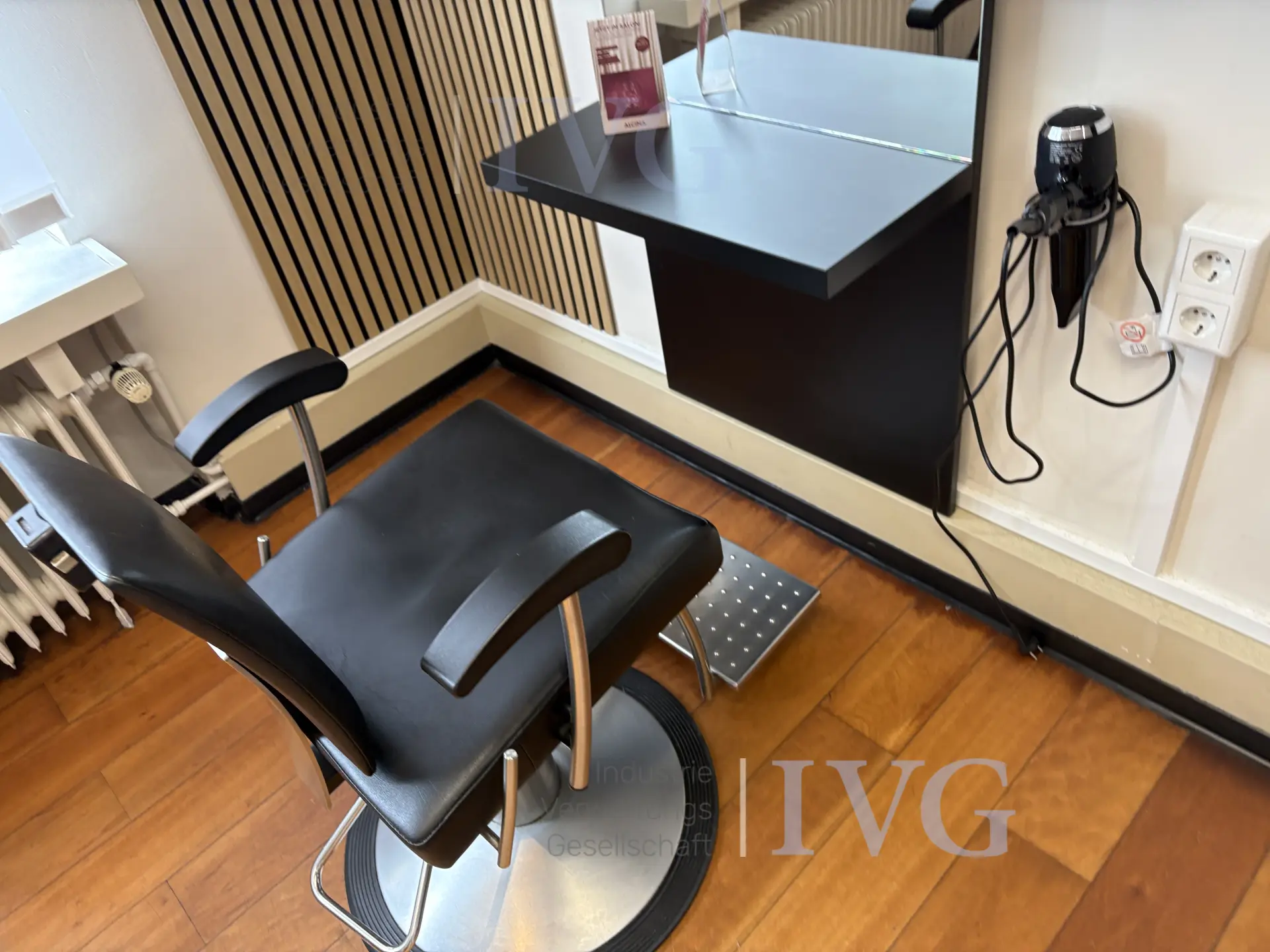 Frisierplätze – foto 2 – kavel bij IVG, Gütersloh
