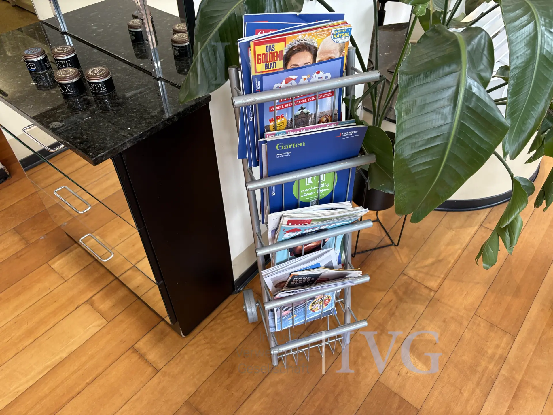ontvangstbalie – foto 11 – kavel bij IVG, Gütersloh