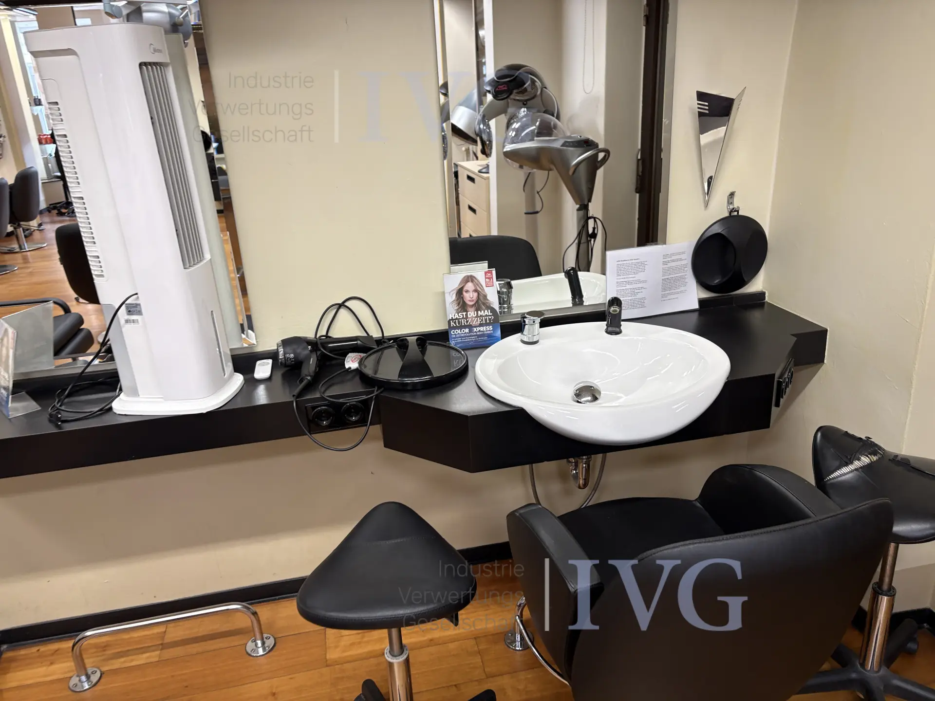 Posten Haarwaschbecken – foto 4 – kavel bij IVG, Gütersloh