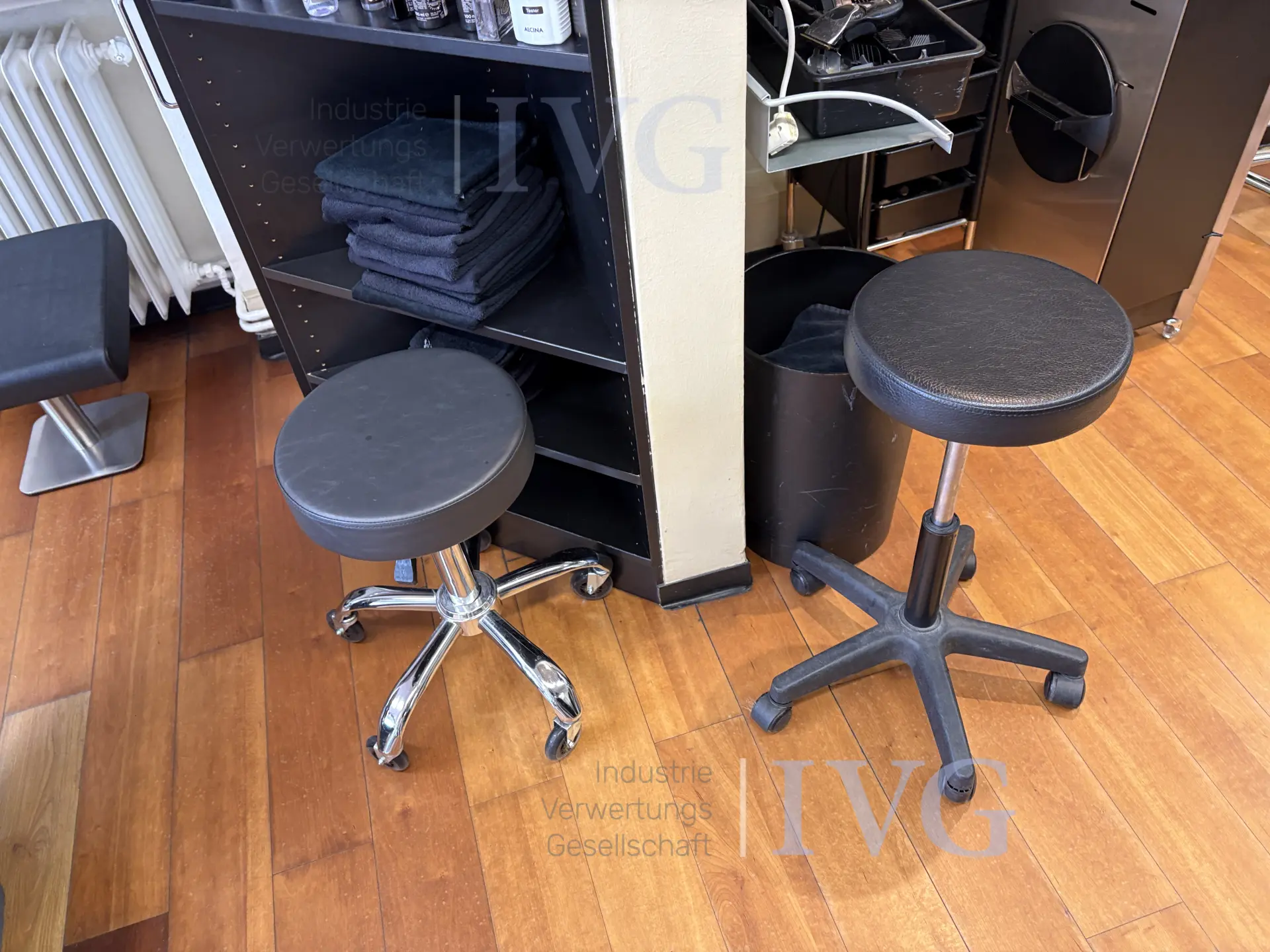 Posten Friseurzubehör – foto 6 – kavel bij IVG, Gütersloh