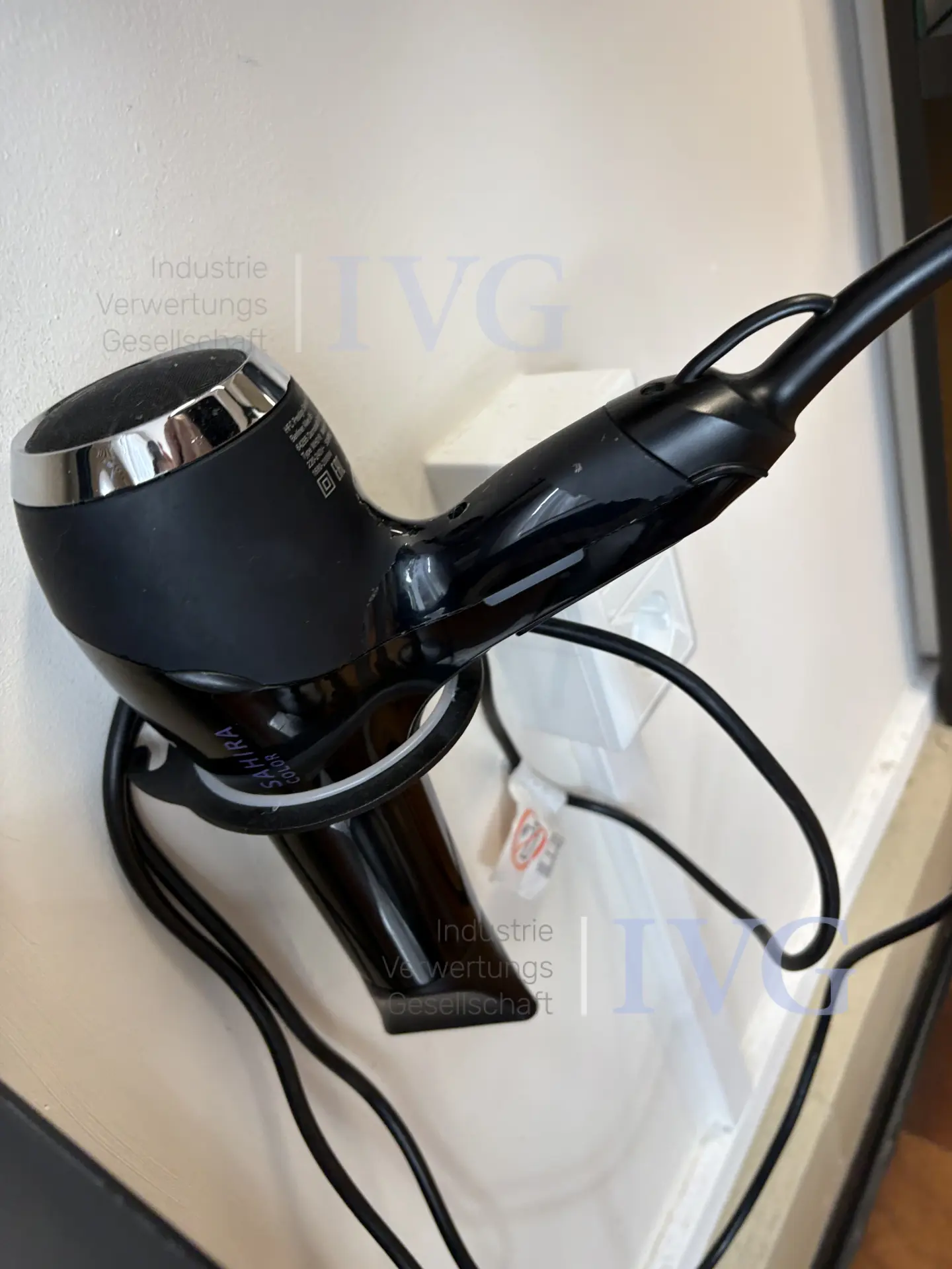 Posten Friseurzubehör – foto 2 – kavel bij IVG, Gütersloh
