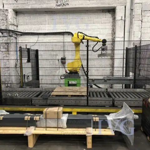 Palettierzelle für Säcke / Palettierroboter FANUC Robot M-710iC / 70