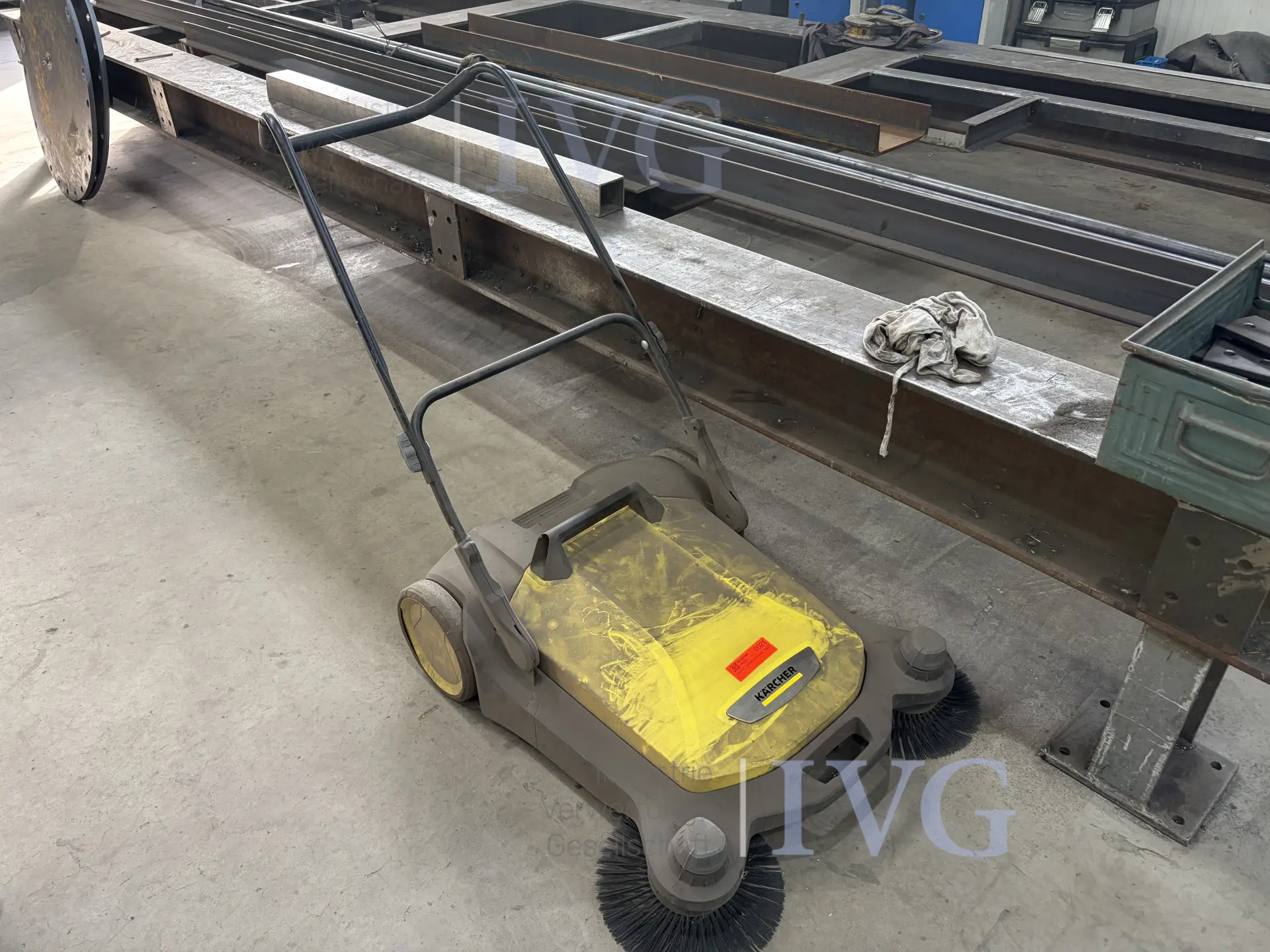 Mitgeh-Kehrmaschine KÄRCHER – foto 2 – kavel bij IVG, Olfen