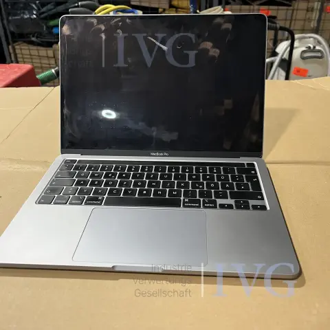 Notebook APPLE MacBook Pro A2251