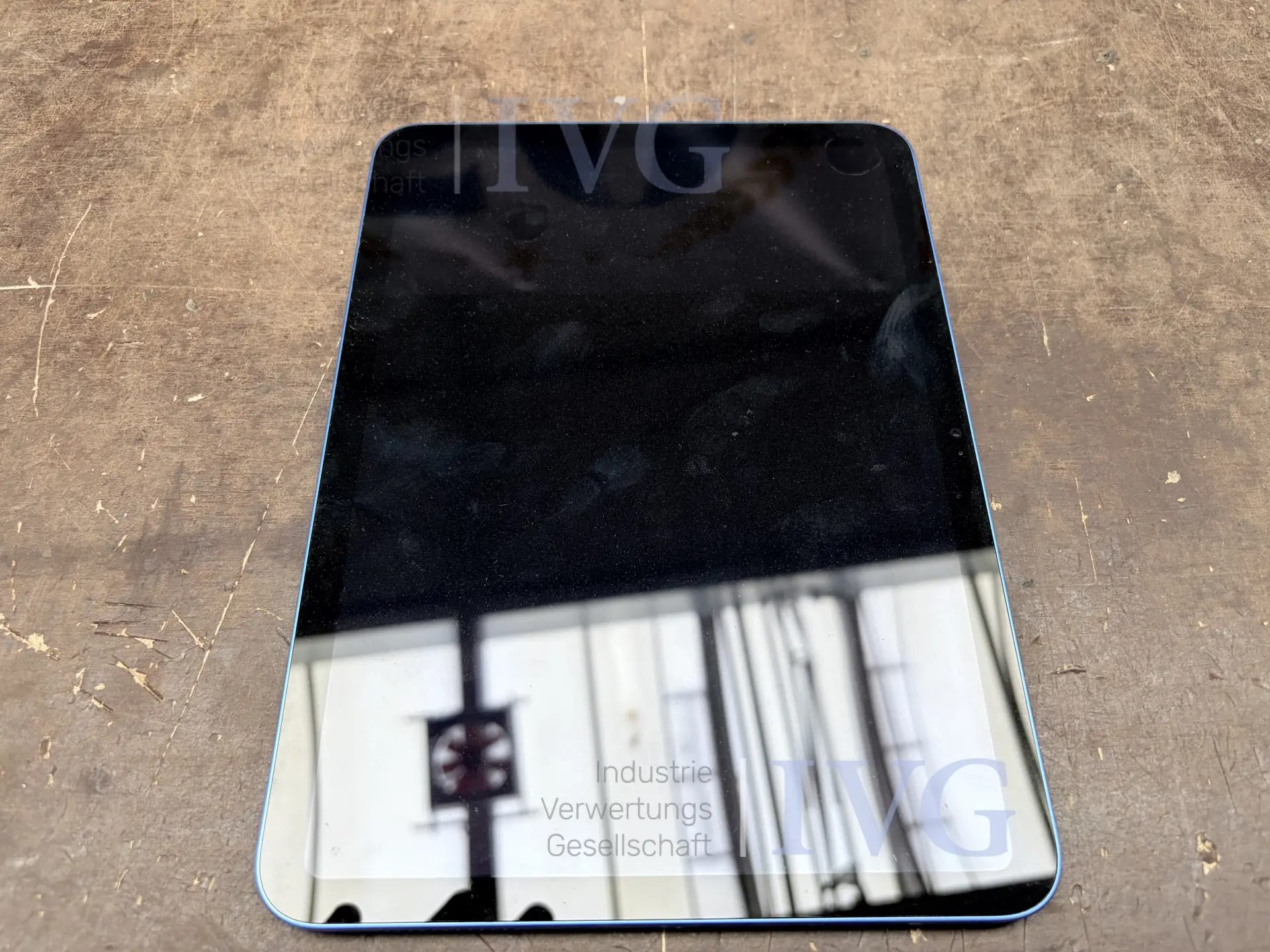 Tablet APPLE iPad A2696 – kavel bij IVG, Kirchlengern
