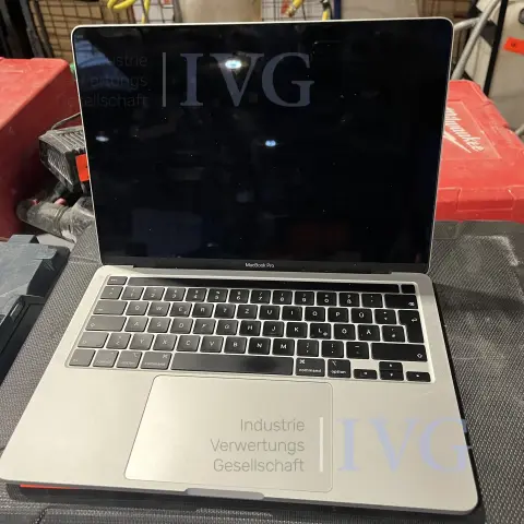 Notebook APPLE MacBook Pro A2251