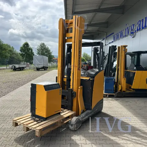 Schubmast-Gabelstapler JUNGHEINRICH ETV214