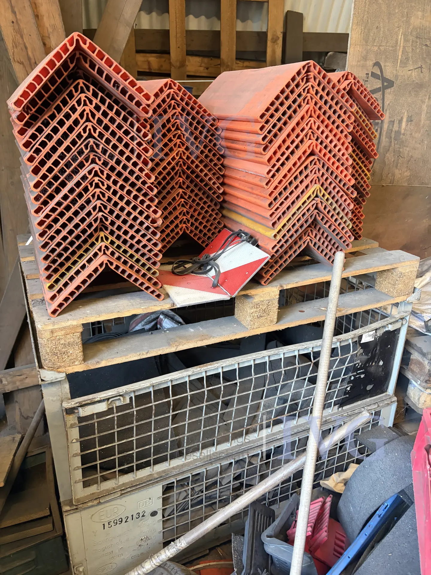 Posten Antirutschmatten und Kantenschutz – foto 4 – kavel bij IVG, Solingen