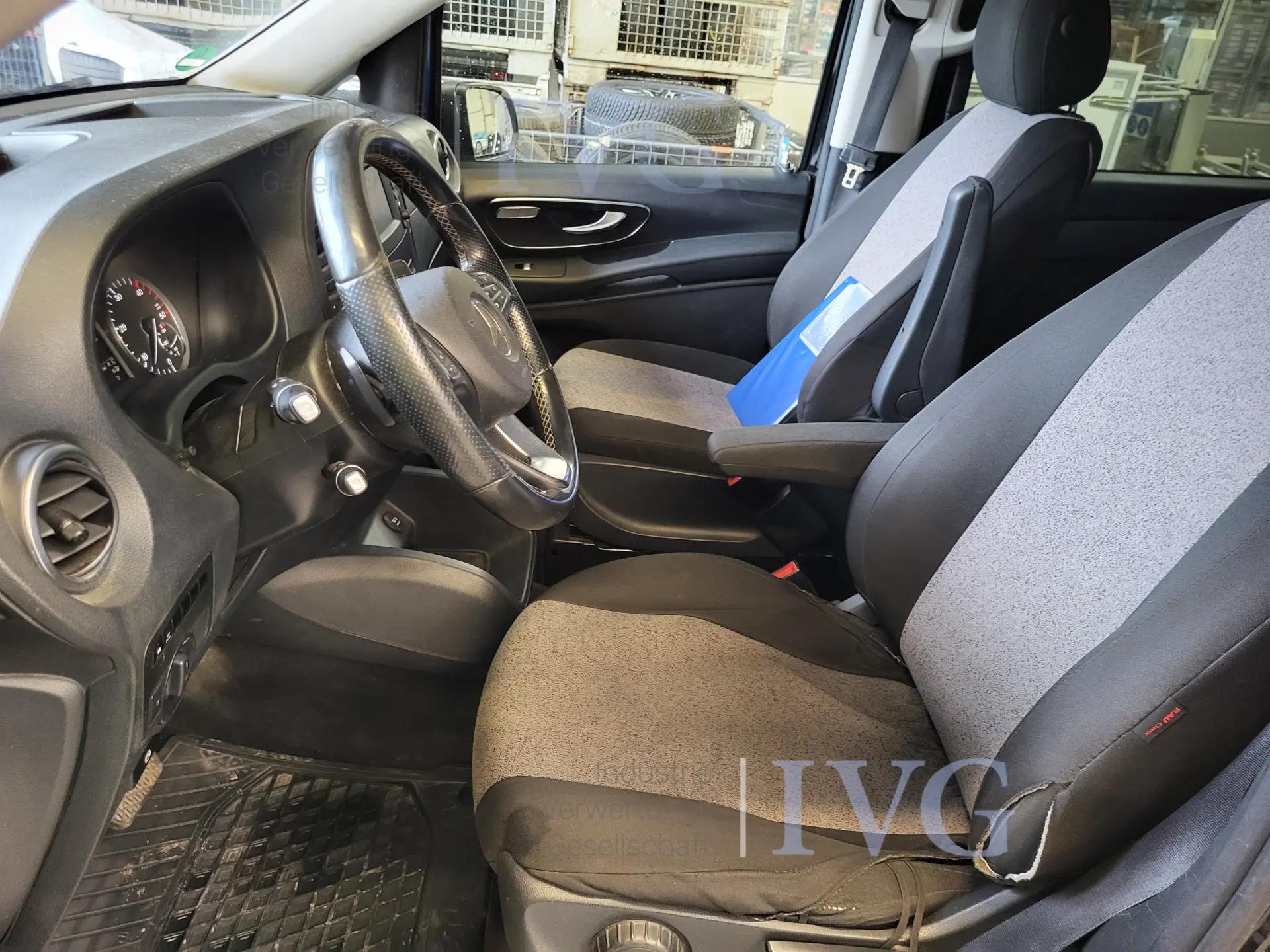 Multifunctioneel voertuig MERCEDES-BENZ Vito Tourer – foto 19 – kavel bij IVG, Kirchlengern