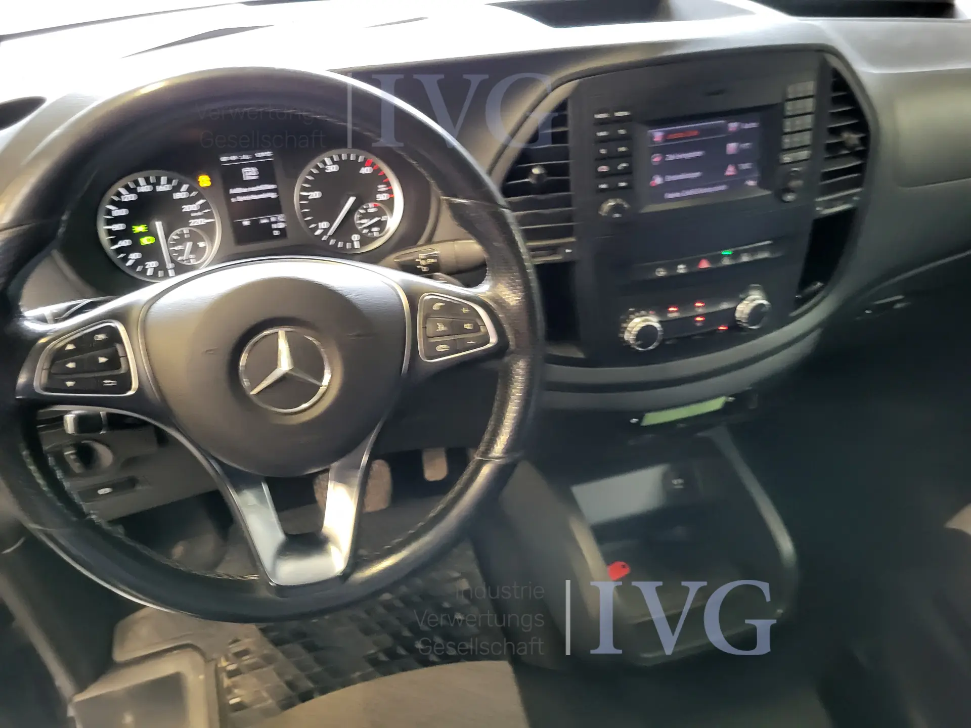 Multifunctioneel voertuig MERCEDES-BENZ Vito Tourer – foto 20 – kavel bij IVG, Kirchlengern