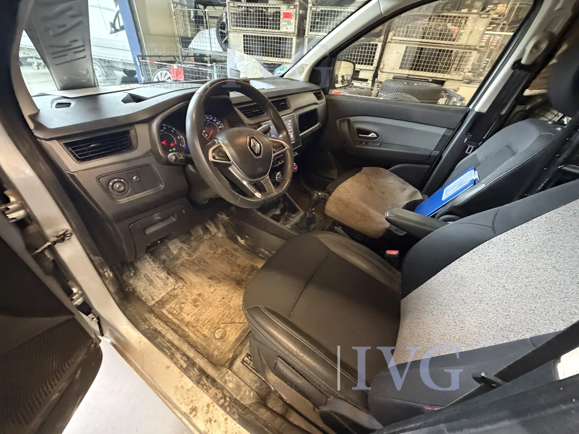 Van RENAULT Express – foto 10 – kavel bij IVG, Kirchlengern