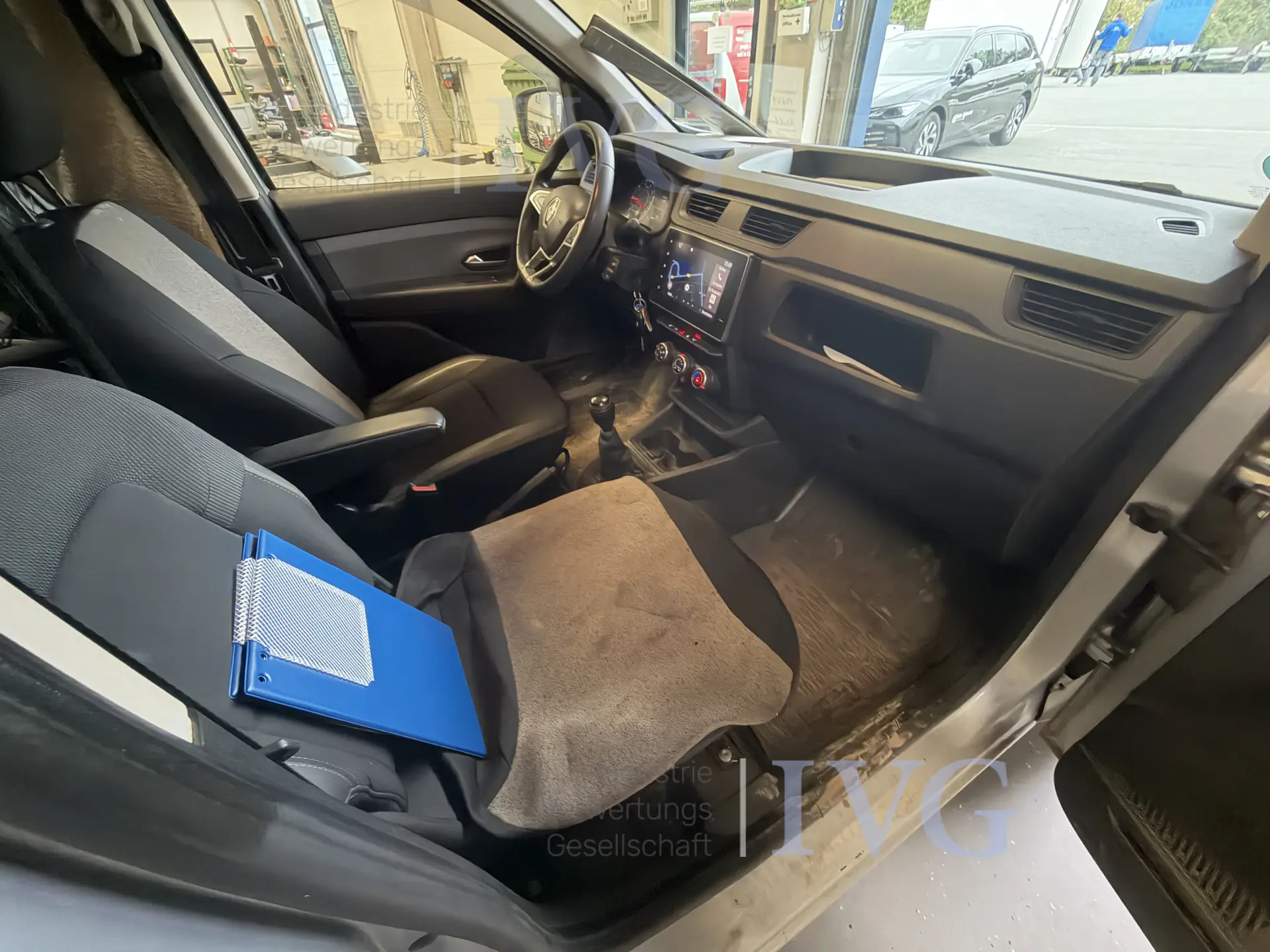 Van RENAULT Express – foto 20 – kavel bij IVG, Kirchlengern