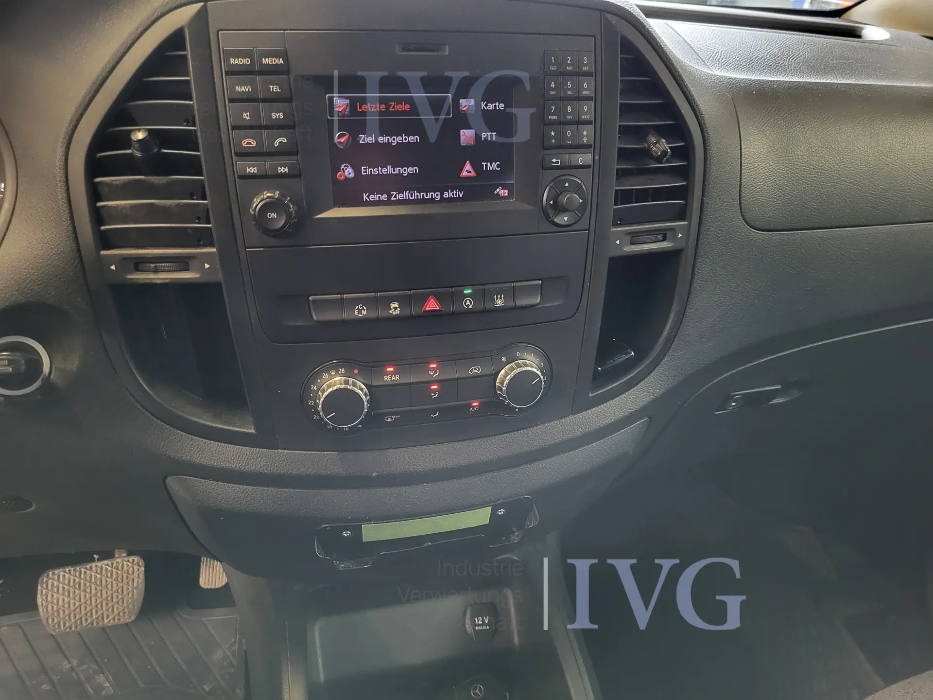 Multifunctioneel voertuig MERCEDES-BENZ Vito Tourer – foto 23 – kavel bij IVG, Kirchlengern