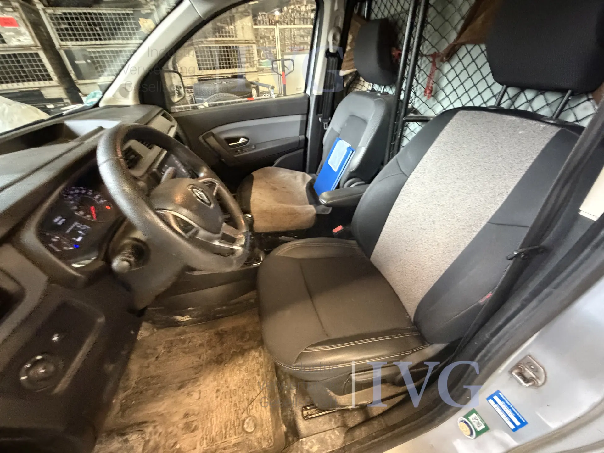 Van RENAULT Express – foto 11 – kavel bij IVG, Kirchlengern