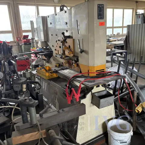 Kombi-Stanz-/Schere-/Ausklinkmaschine GEKA HYD-70