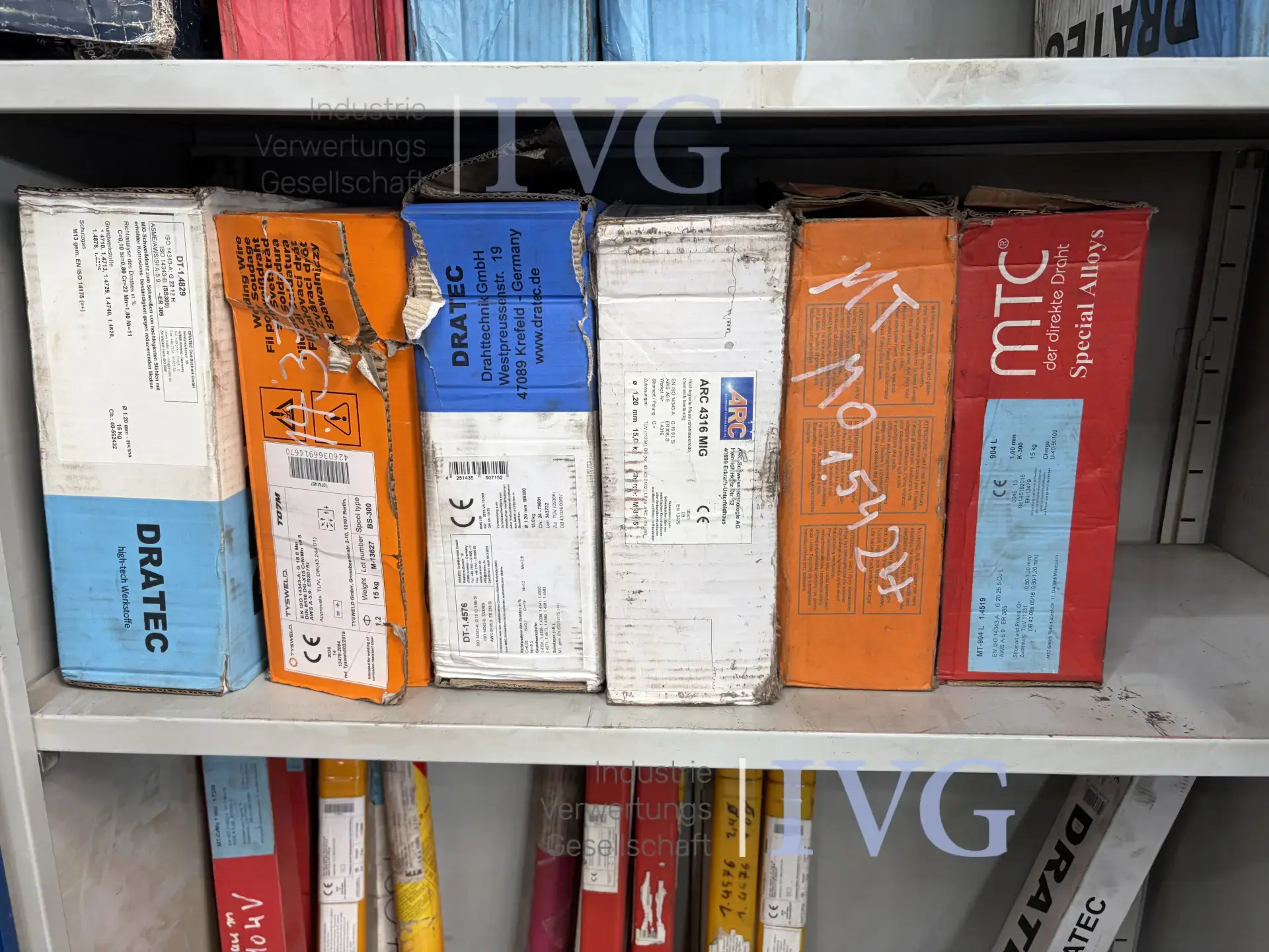 Stalen kast – foto 4 – kavel bij IVG, Olfen
