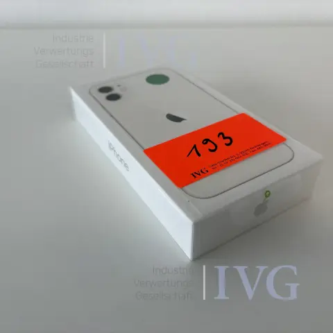 Smartphone APPLE iPhone 11 White 64 GB