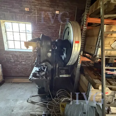 Stanzmaschine WILLI SAUER Eth4