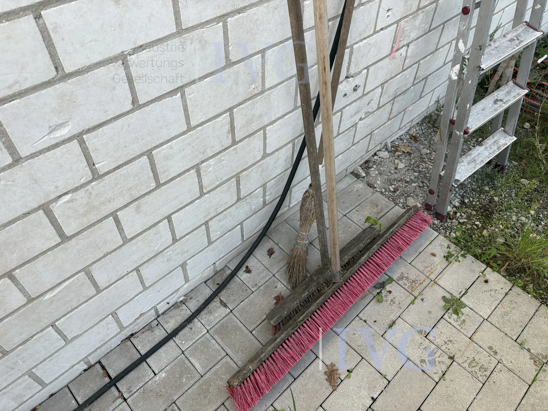 Afdeling handwerkbenodigdheden – foto 4 – kavel bij IVG, Glandorf