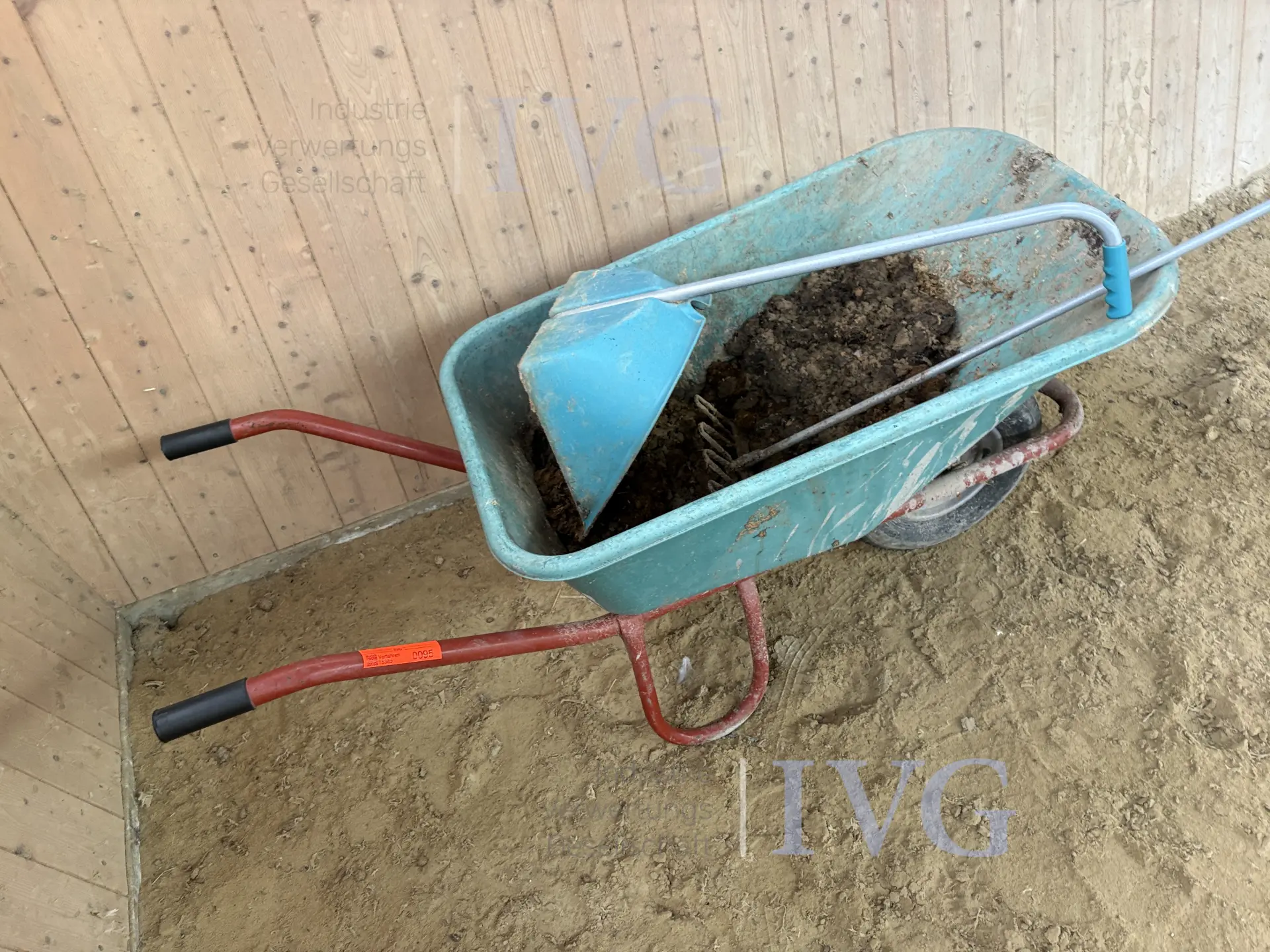 kruiwagen – foto 2 – kavel bij IVG, Glandorf