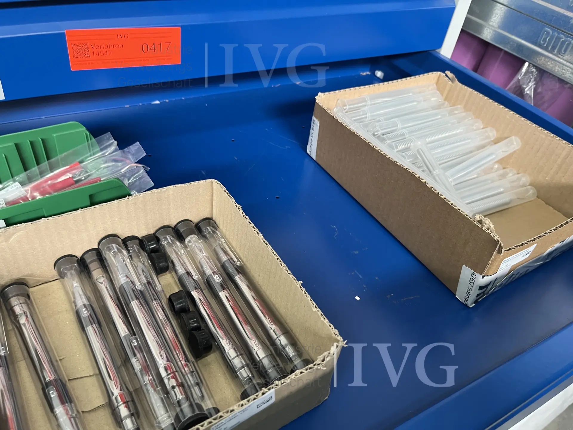 Stahl-Auszugsschrank – foto 2 – kavel bij IVG, Emsdetten