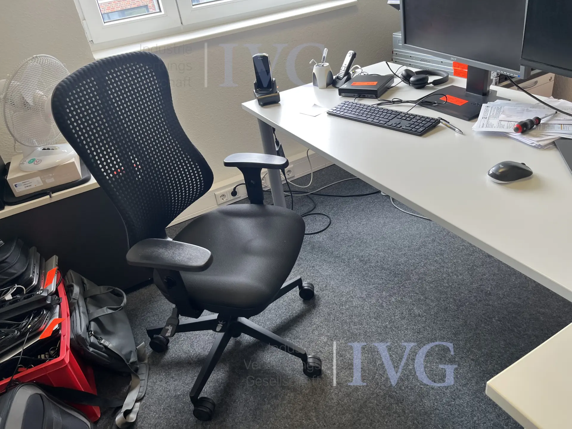 Schreibtische – foto 3 – kavel bij IVG, Emsdetten