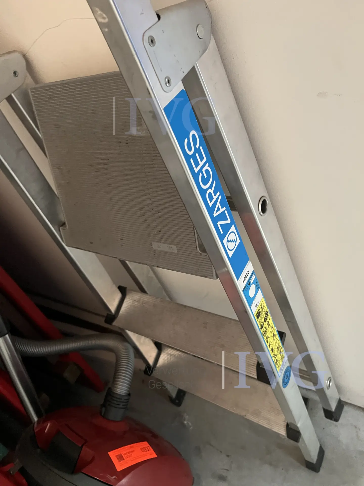 ZARGES aluminium trapladder – foto 2 – kavel bij IVG, Emsdetten