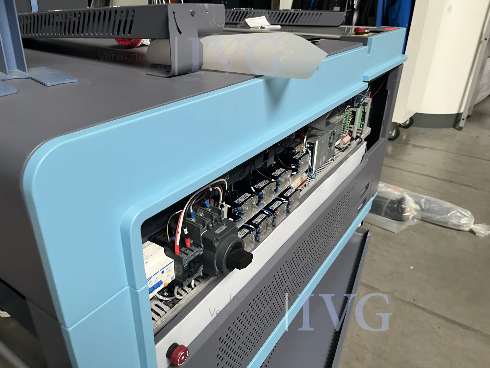 automatische Bepulverungs- und Fixiermaschine – foto 4 – kavel bij IVG, Emsdetten