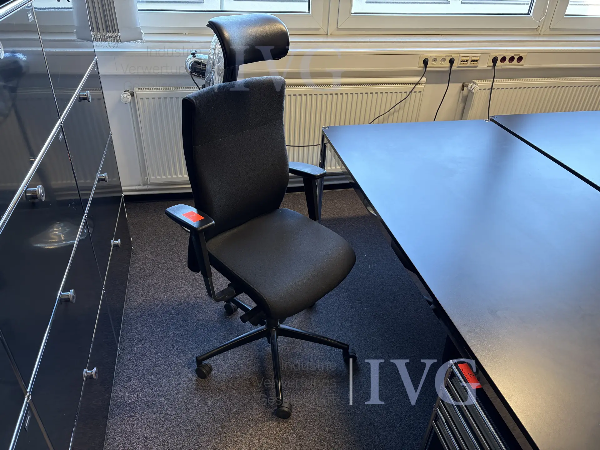 Schreibtisch USM HALLER – foto 2 – kavel bij IVG, Herford
