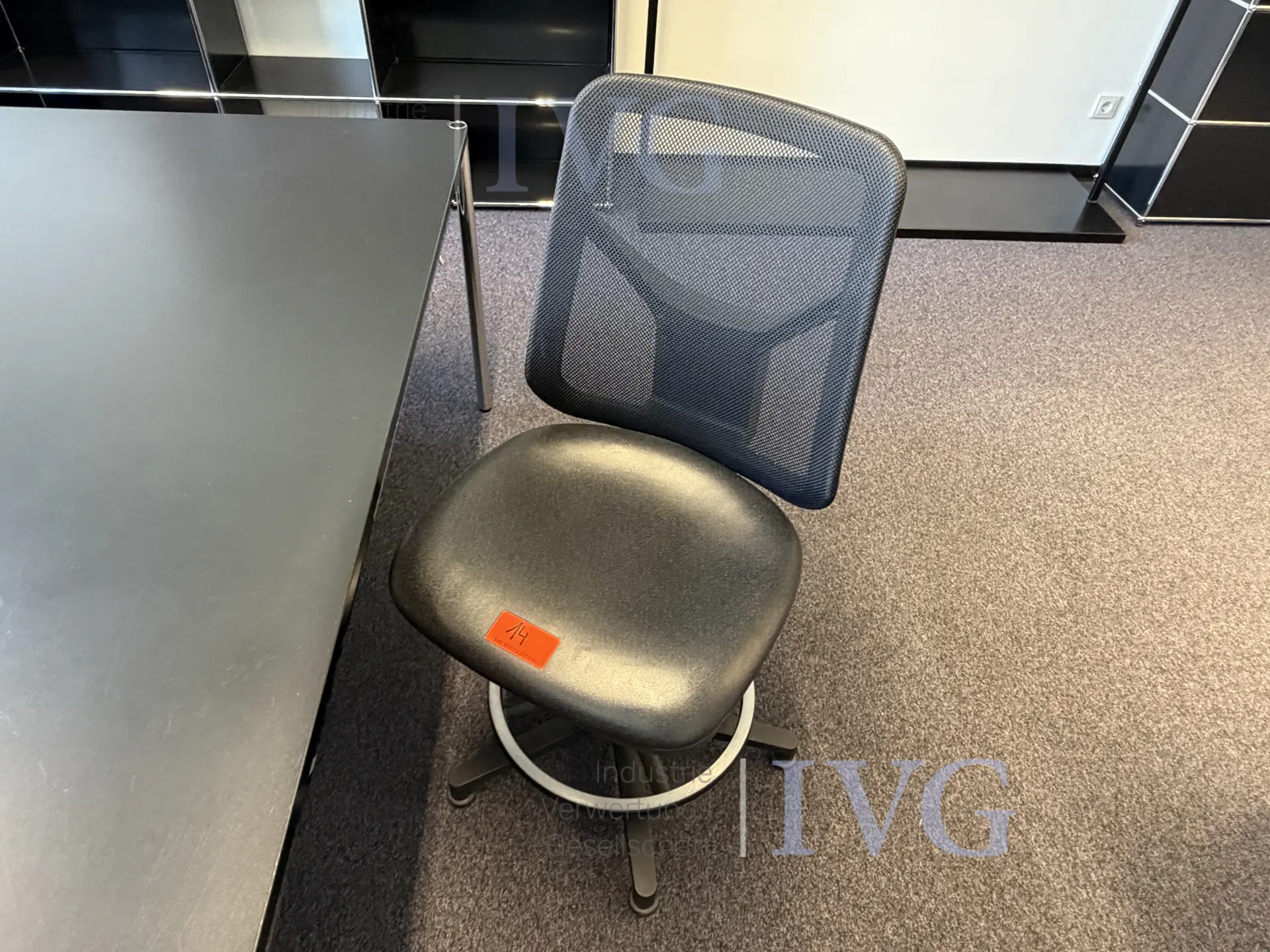 Schreibtische – foto 2 – kavel bij IVG, Herford