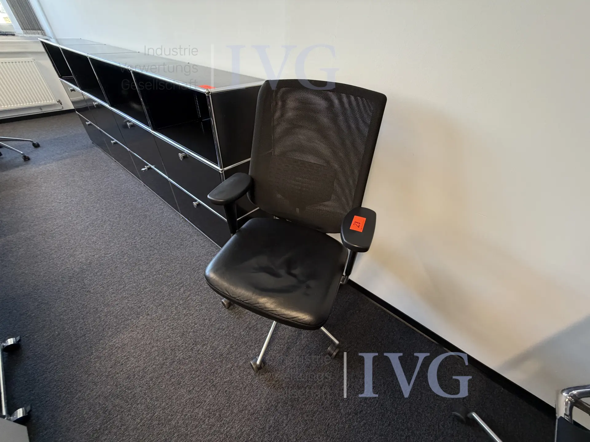 Stehtisch – foto 3 – kavel bij IVG, Herford