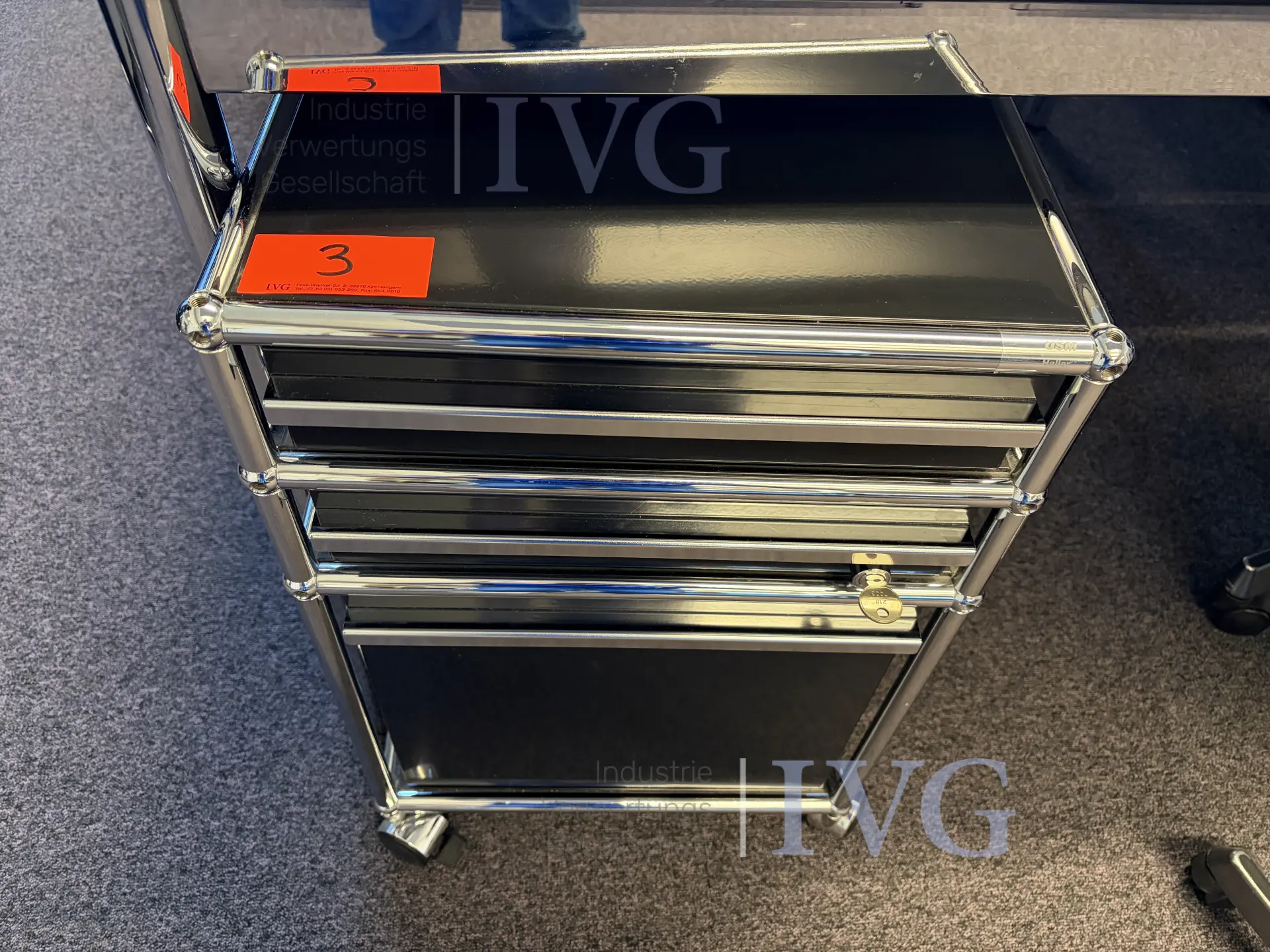 Schreibtisch USM HALLER – foto 2 – kavel bij IVG, Herford