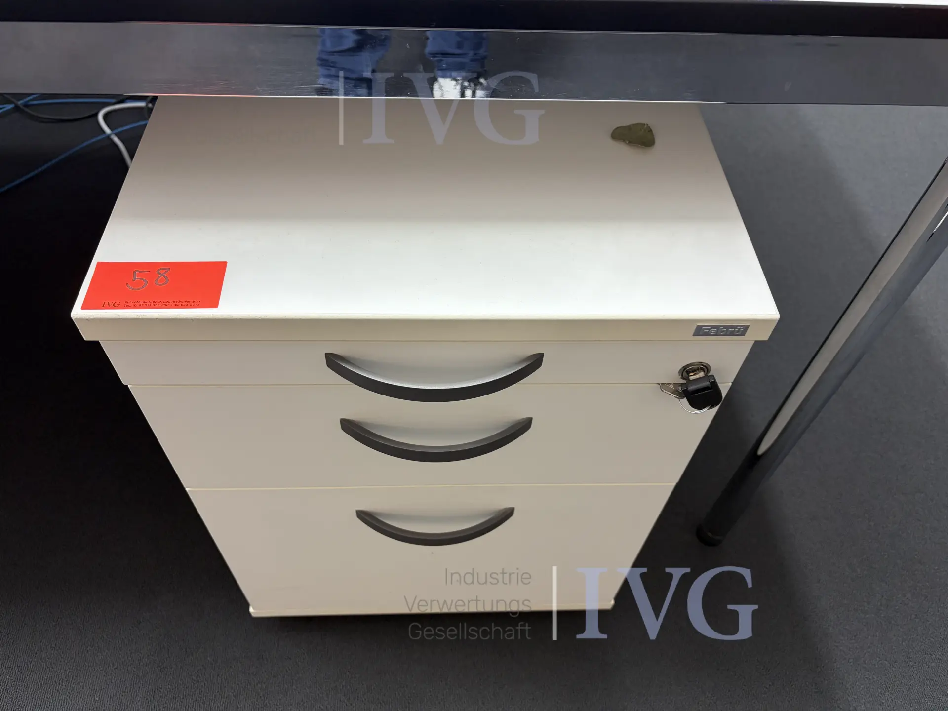 Schreibtisch USM HALLER – foto 6 – kavel bij IVG, Herford