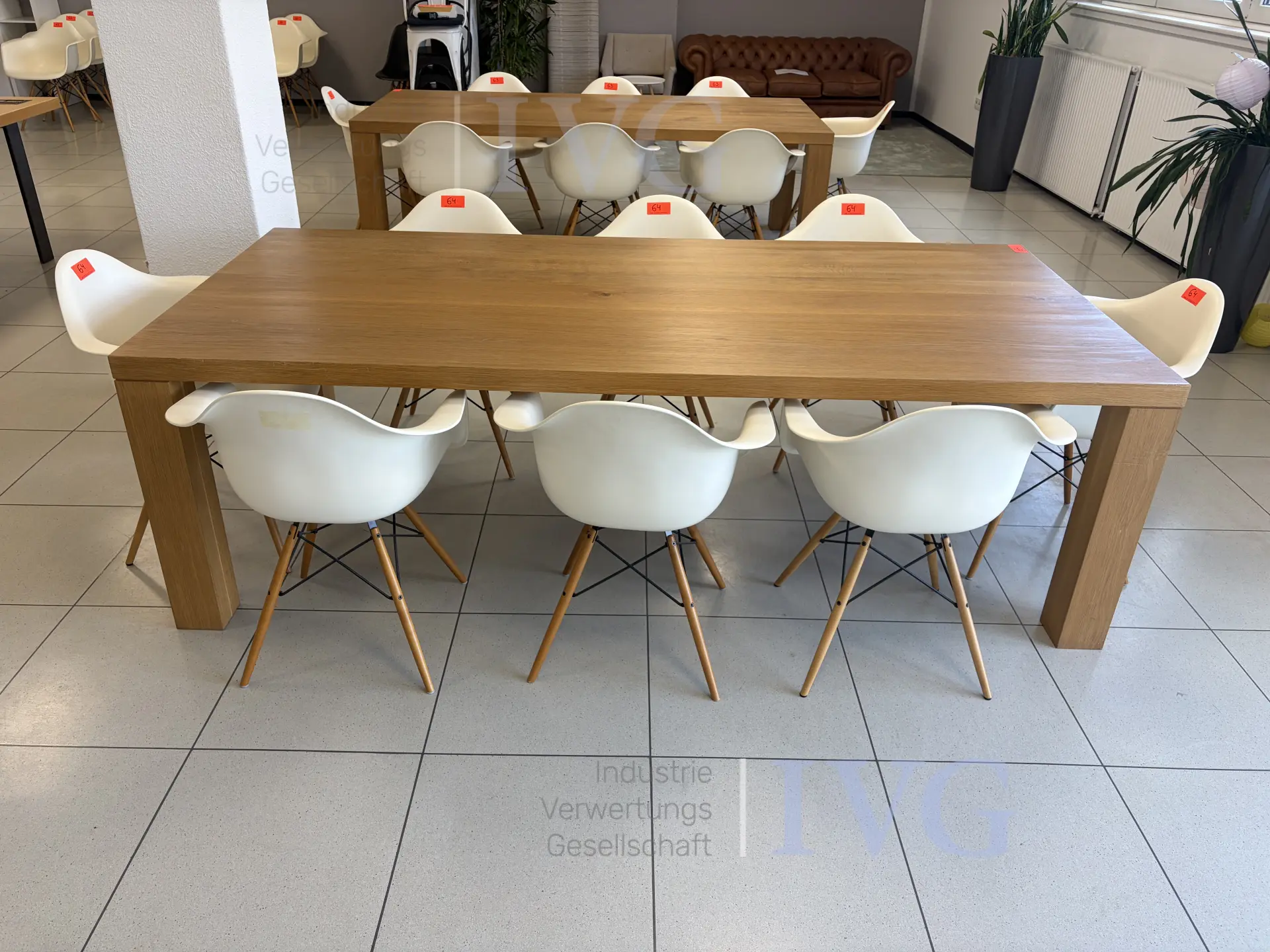 Massief houten tafel – foto 2 – kavel bij IVG, Herford