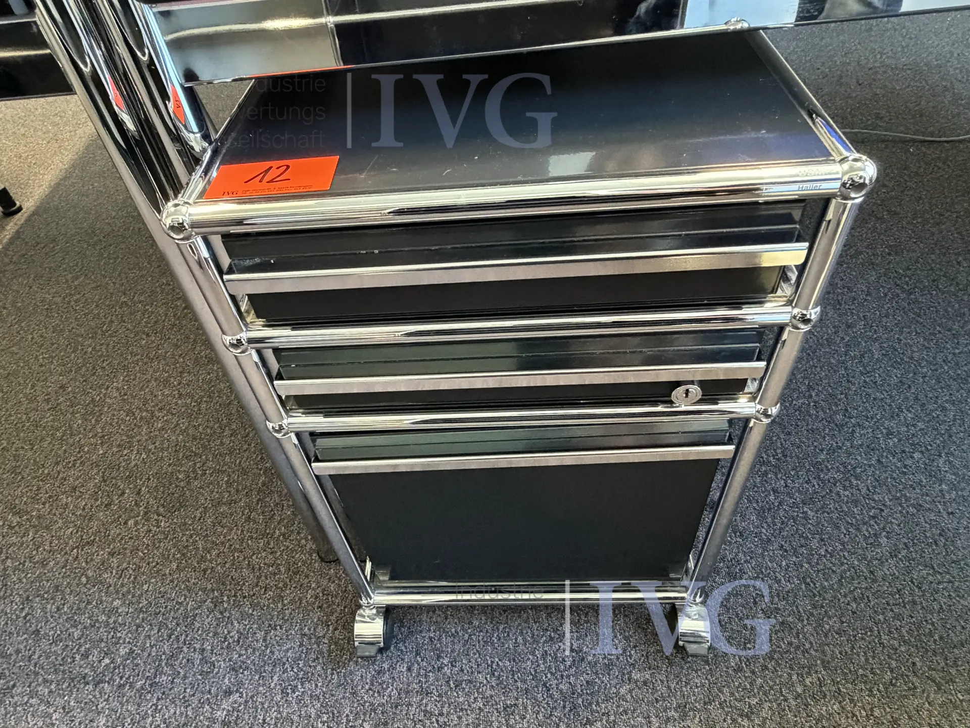 Schreibtisch USM HALLER – foto 4 – kavel bij IVG, Herford