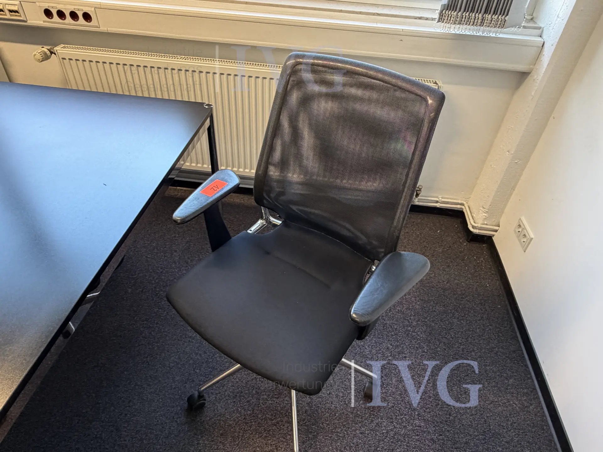 Schreibtisch USM HALLER – foto 2 – kavel bij IVG, Herford