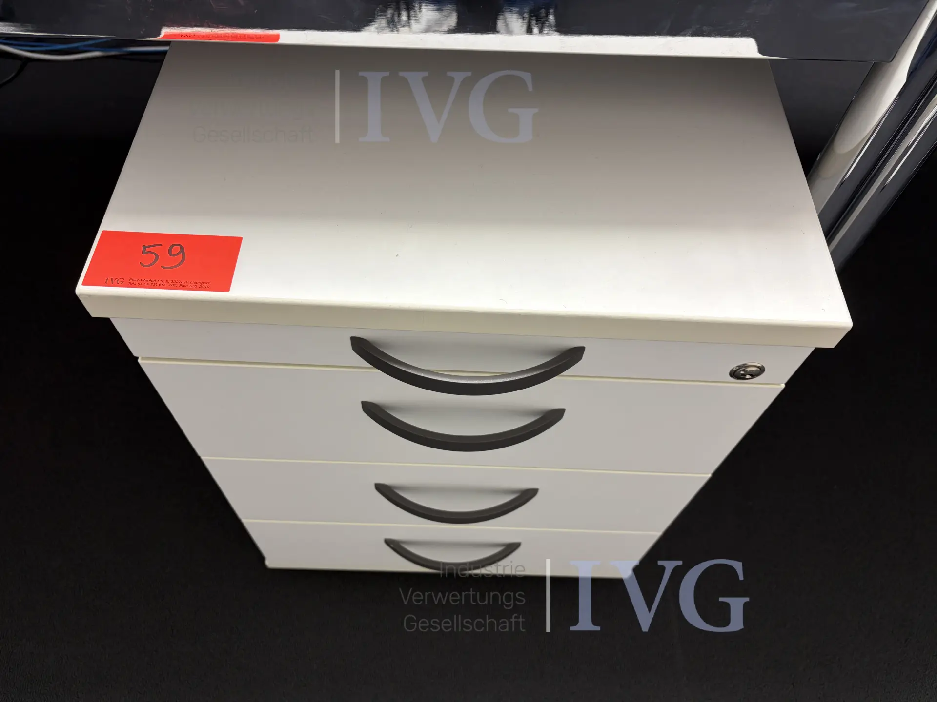 Schreibtisch – foto 5 – kavel bij IVG, Herford