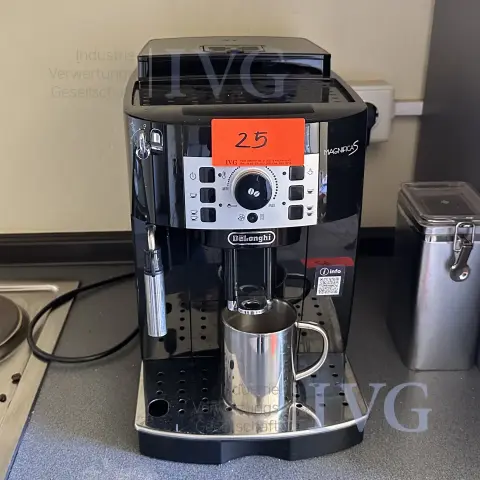 Kaffeevollautomat DELONGHI Magnifica S