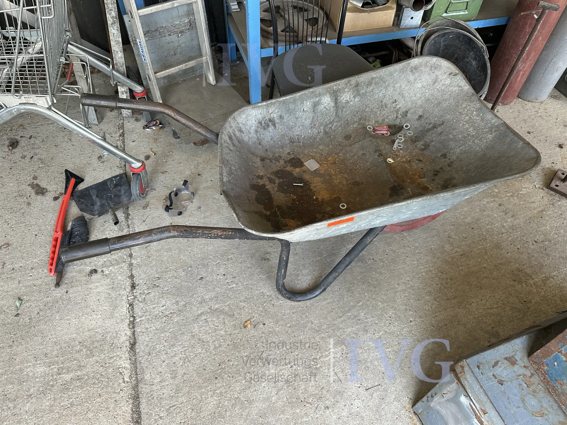 kruiwagen – foto 2 – kavel bij IVG, Bautzen