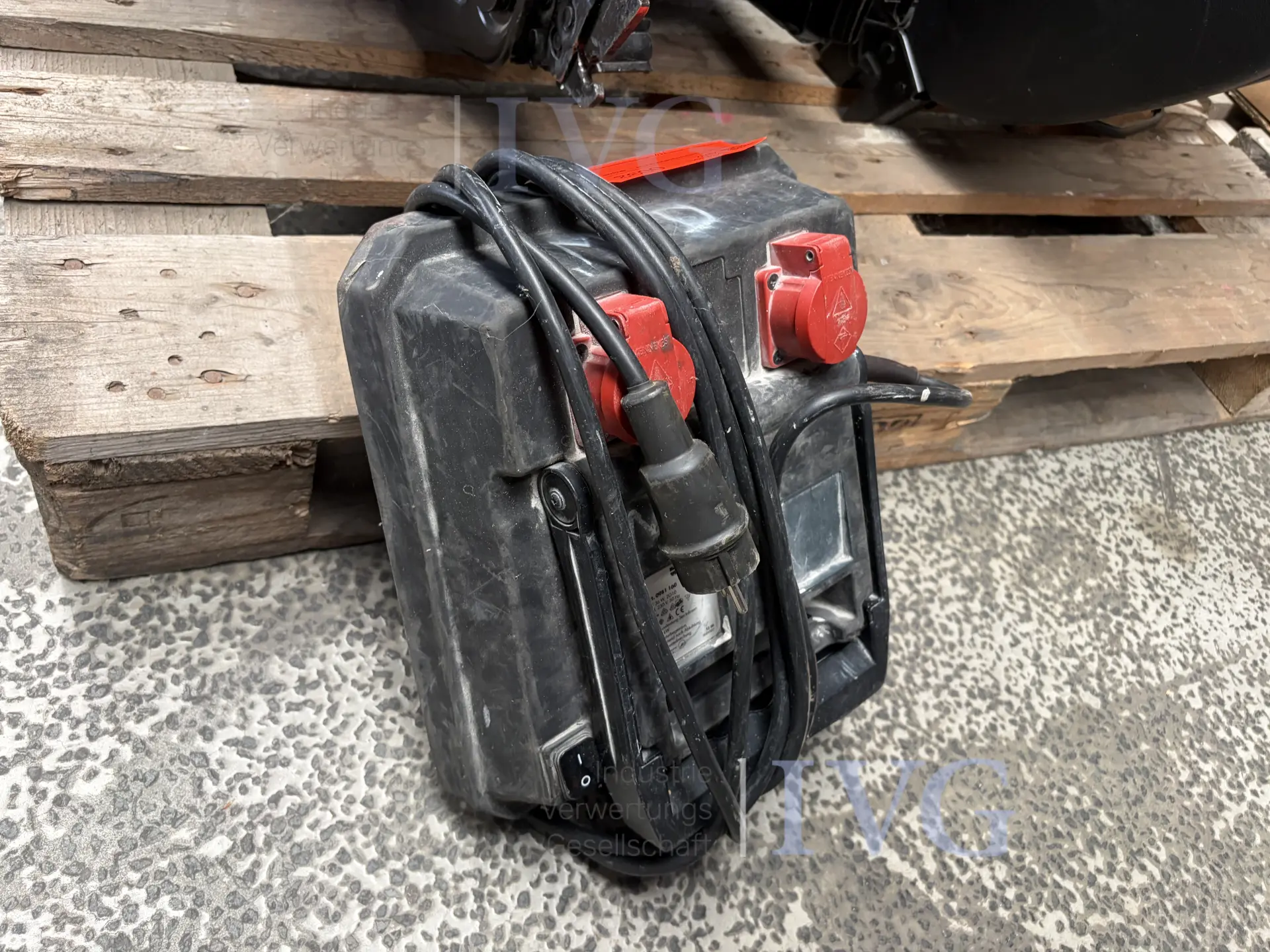 Baustellenstrahler WÜRTH 0981 160 – foto 4 – kavel bij IVG, Kirchlengern