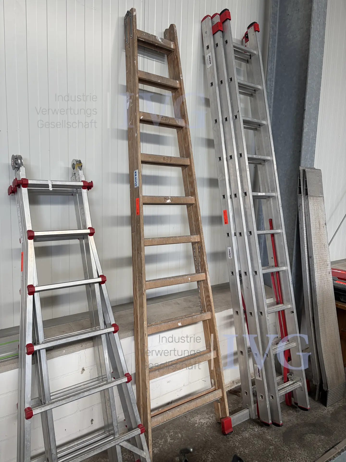 Holz-Stehleiter KRAUSE – kavel bij IVG, Kirchlengern
