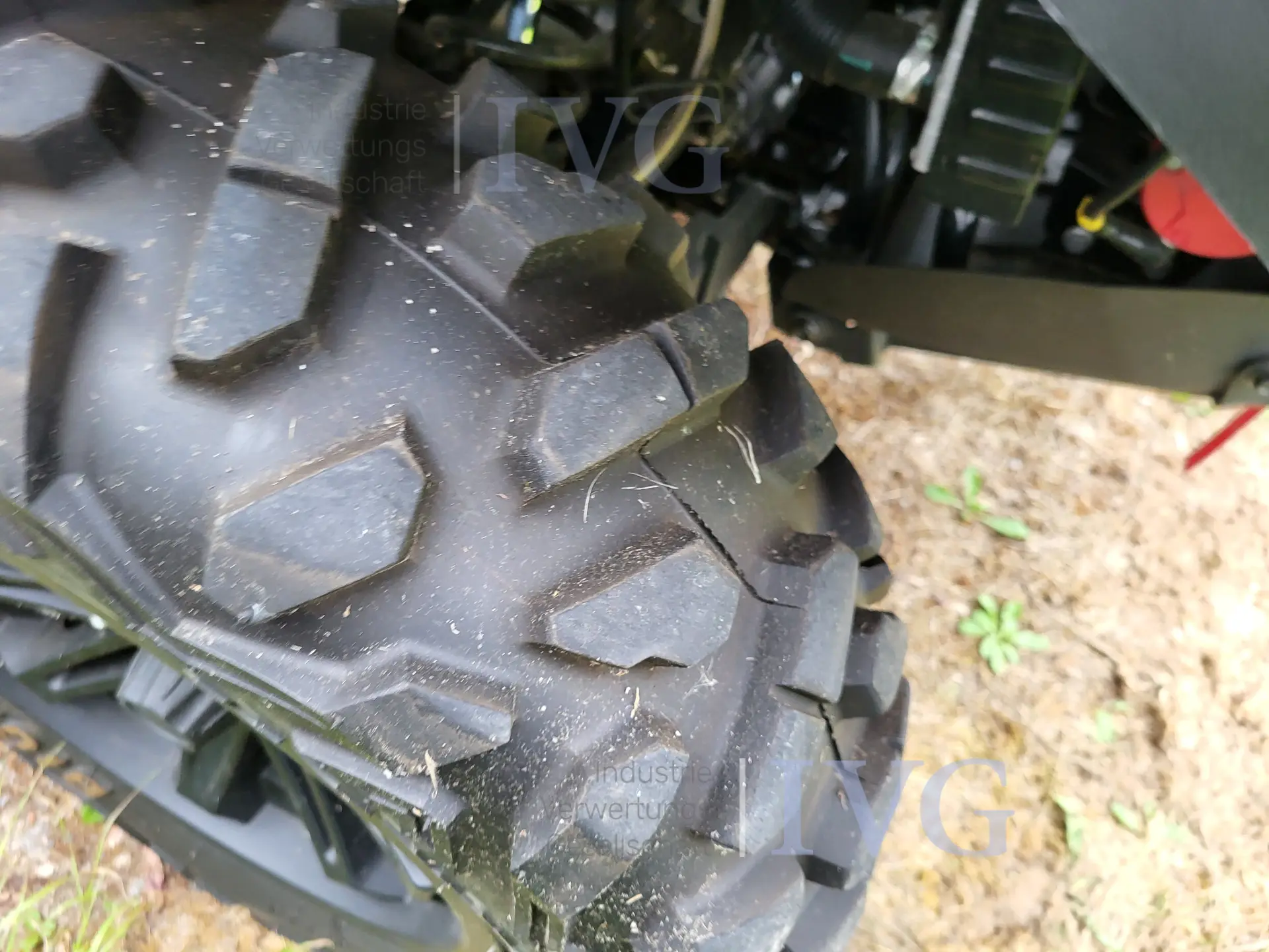 LOF. ZUGM. Landbouwtractor TBG Blade 1000 EFI EPS – foto 14 – kavel bij IVG, Kirchlengern