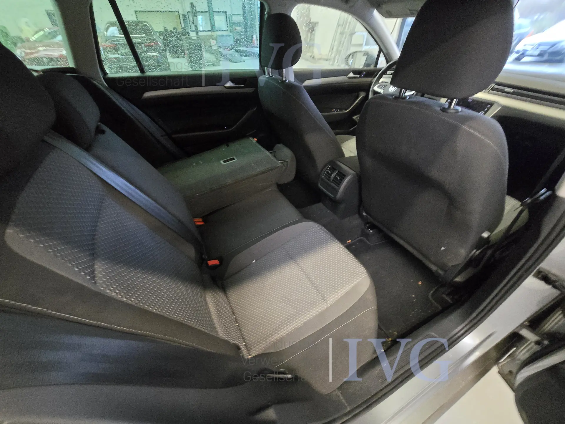 VW Passat stationwagen – foto 9 – kavel bij IVG, Kirchlengern