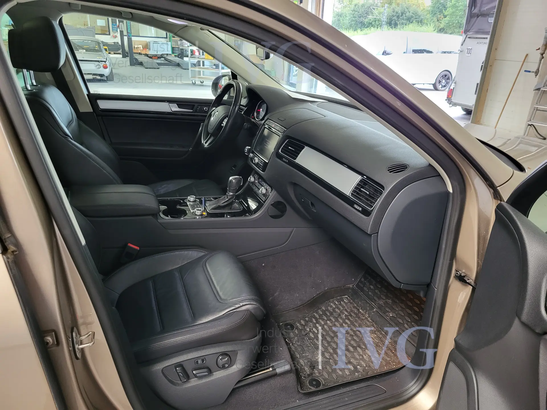 VW Touareg stationwagen – foto 27 – kavel bij IVG, Kirchlengern