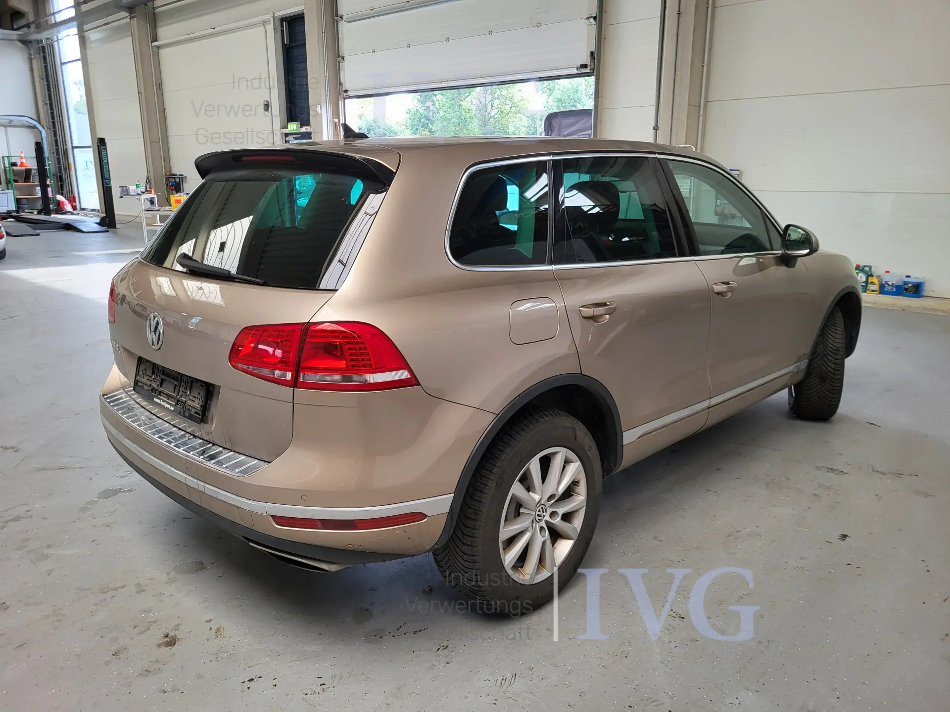 VW Touareg stationwagen – foto 5 – kavel bij IVG, Kirchlengern