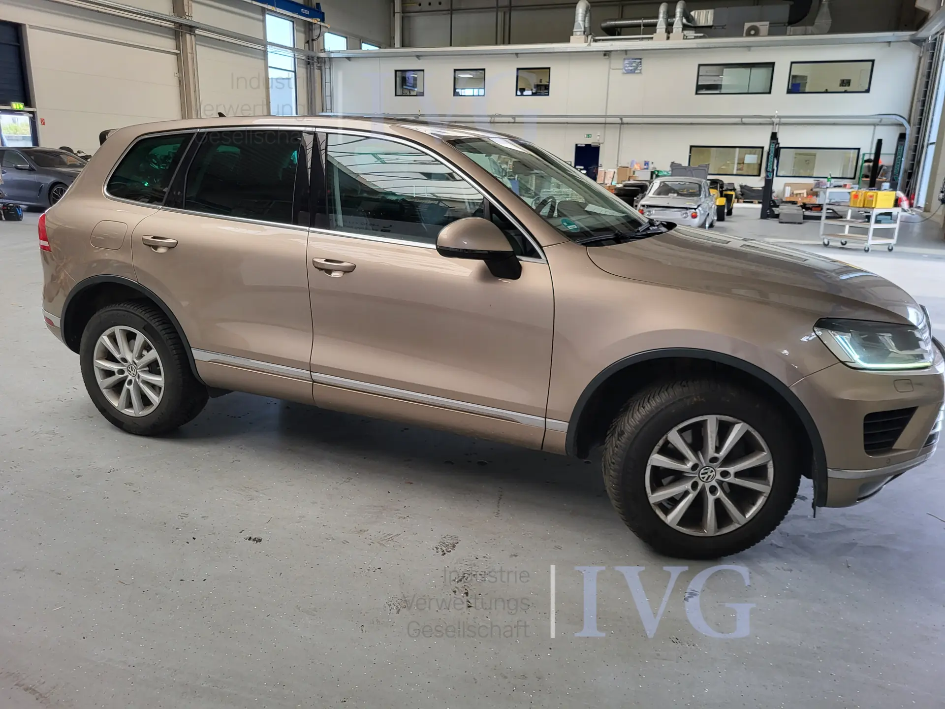 VW Touareg stationwagen – foto 4 – kavel bij IVG, Kirchlengern