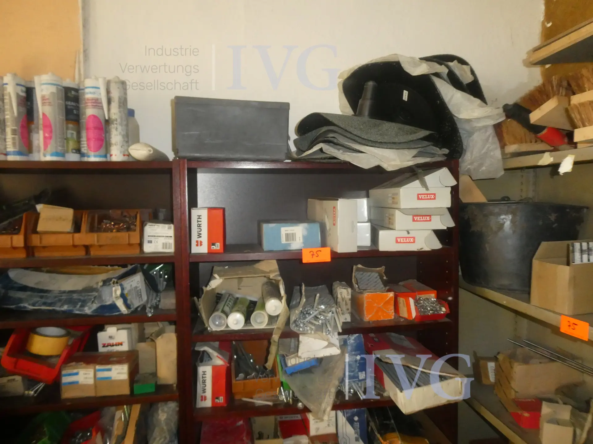Inhoud van de opslagruimte – foto 12 – kavel bij IVG, Oberhausen